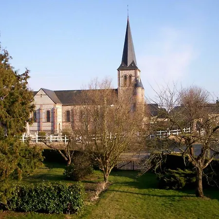 Holiday Home Place De La Mairie Hébergement de vacances Ancretieville-Saint-Victor